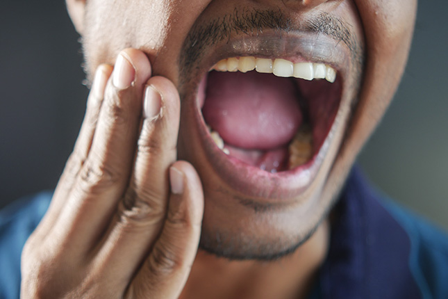 Root Canal Therapy Side Effects: What’s Normal, What’s Not, and When to Call Us